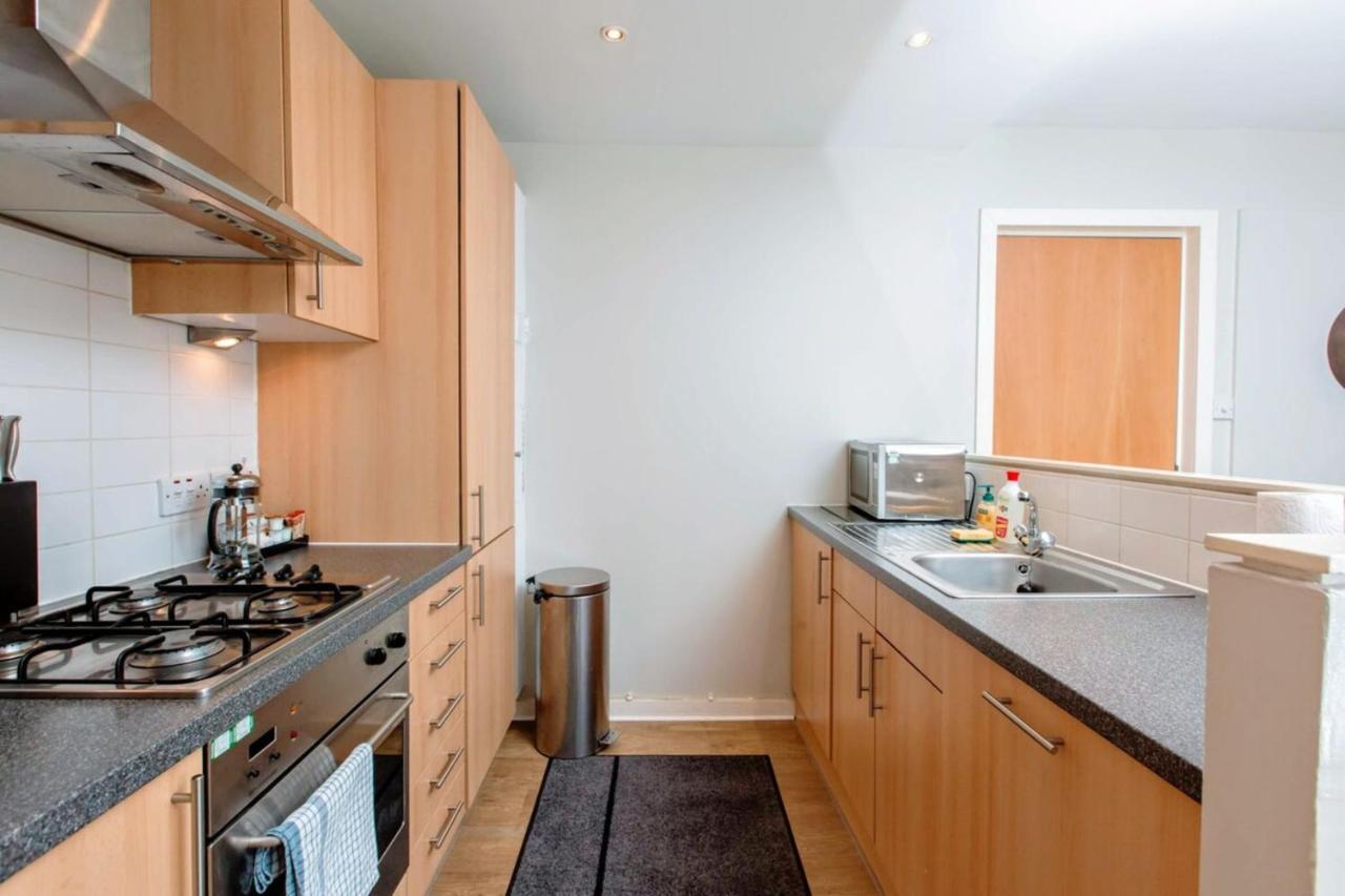 Bright And Stylish Apartment - Old Town Edimburgo Exterior foto